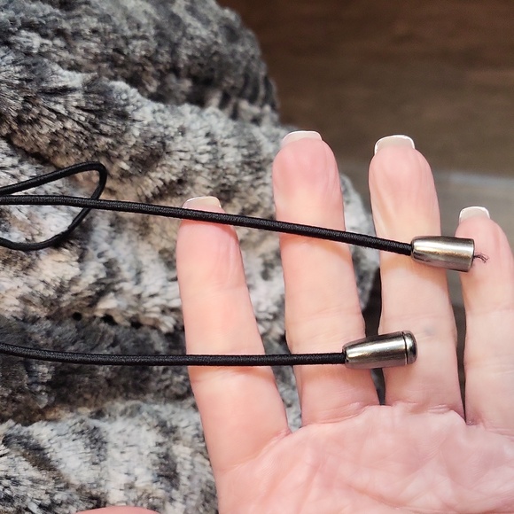 Faux Fur Reversible Vest with Toggles to Cinch in if Desired - Picture 9 of 15